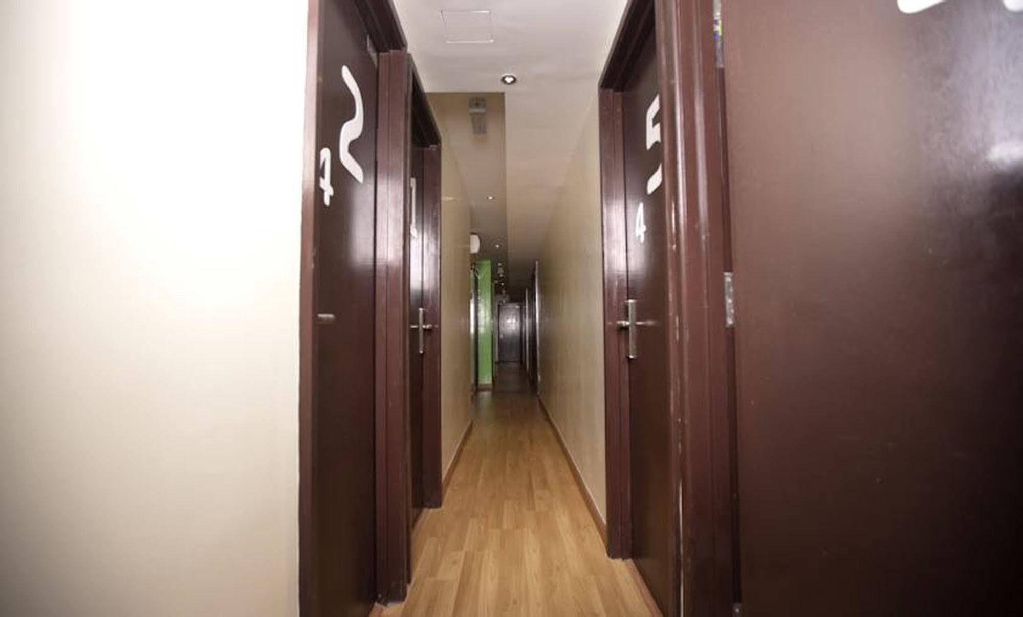 Apple Hotel Куала-Лумпур Екстер'єр фото